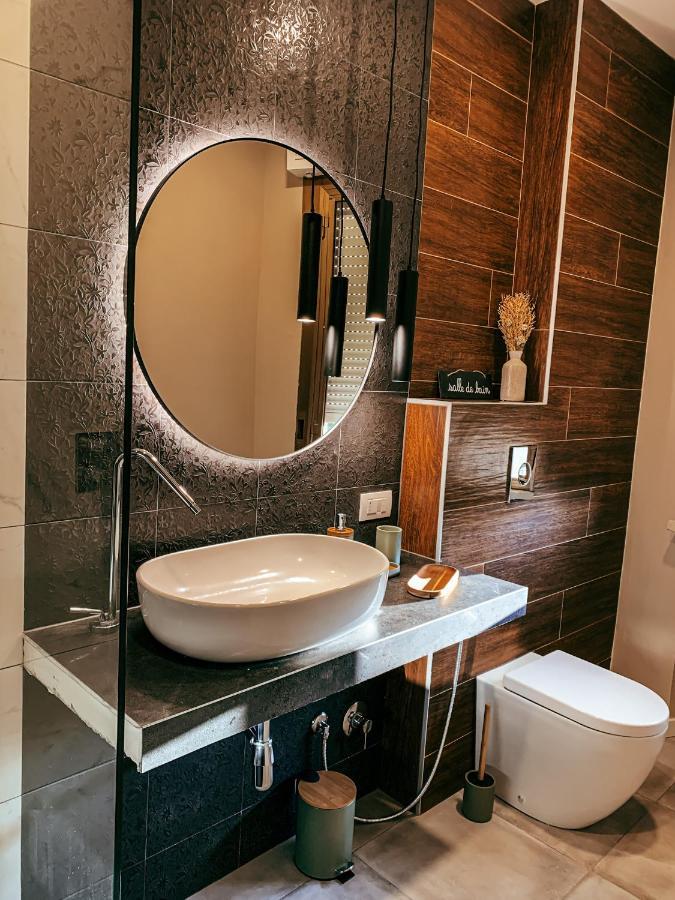 B&B Salus Civico 23 เรจโจเอมิเลีย ภายนอก รูปภาพ