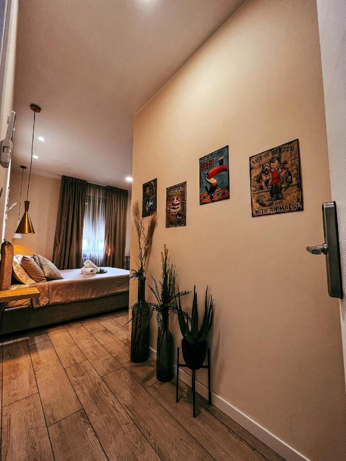 B&B Salus Civico 23 เรจโจเอมิเลีย ภายนอก รูปภาพ